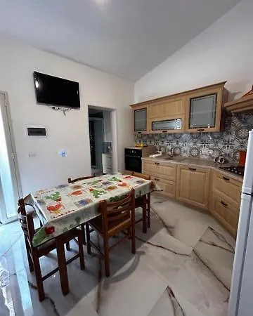 Apartament House Tea Syrakuzy